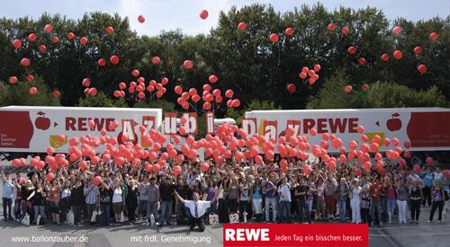 Ballondekoration-Massenstart-rot-Rewe